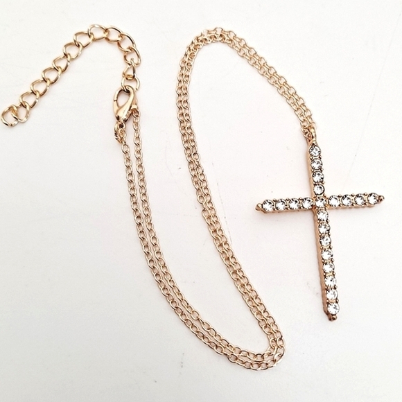 💖 2/$30 Gold Rhinestone religious cross pendant chain women's necklace New - Picture 5 of 13